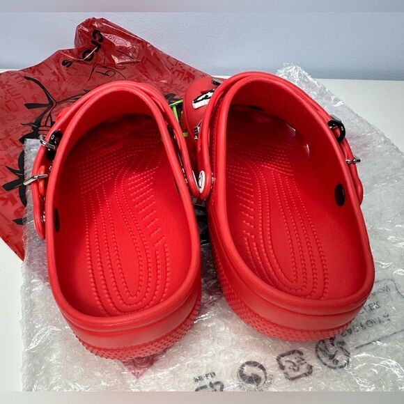 NWT Karol G x Crocs Collab Classic Clog Mens 10 / Women’s 12 Light Up - Picture 3 of 7